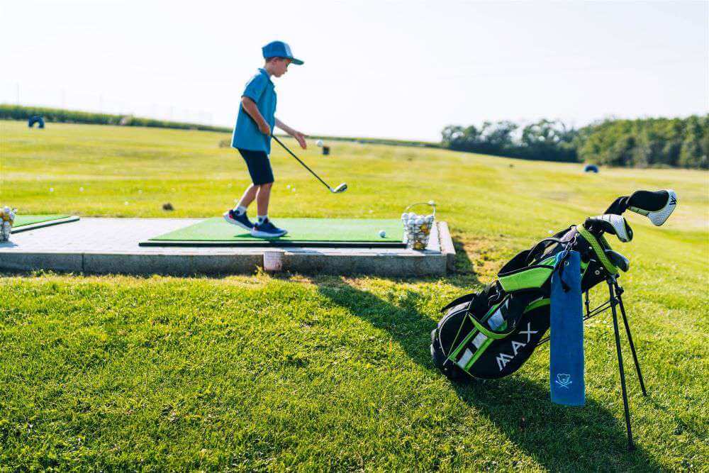 Junior golf